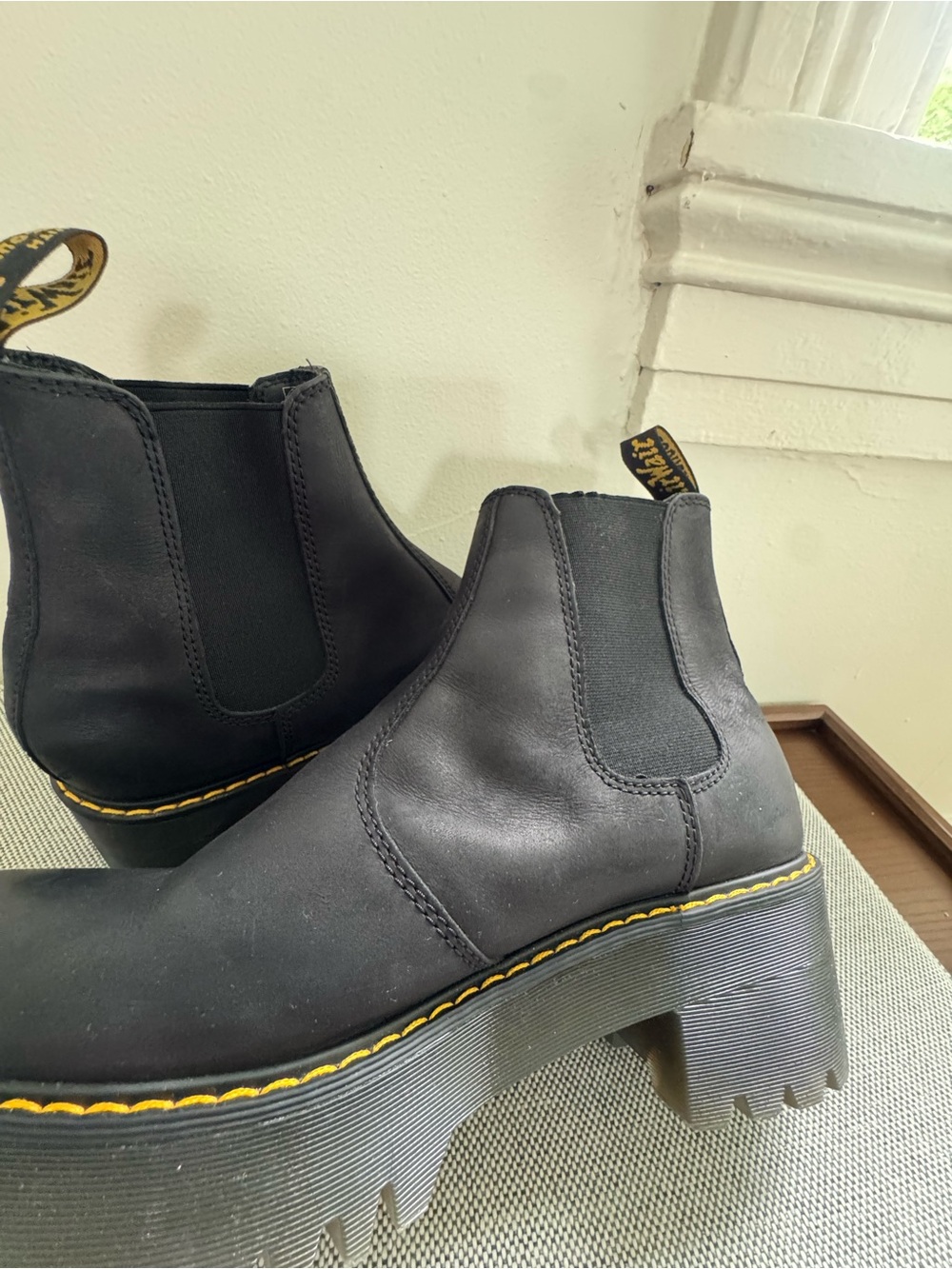 Dr. Martens Rometty Wyoming Platform Chelsea Boots - women’s 11 - Picture 9 of 10